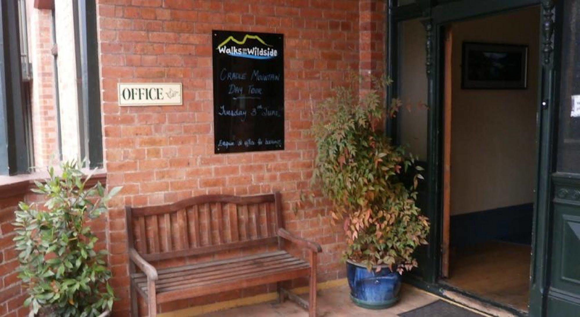 Launceston Backpackers Hostel Exterior photo